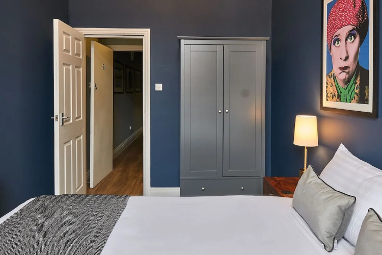 Host Stay The Falkner Quarters I and II