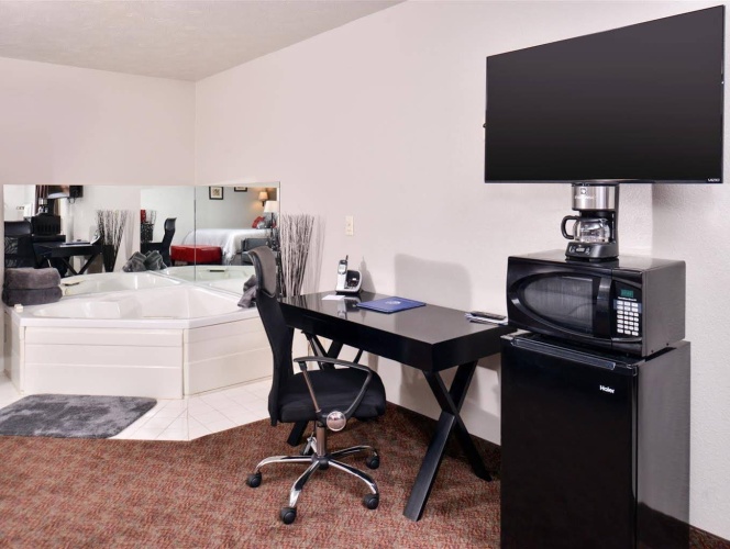 Americas Best Value Inn photo 18
