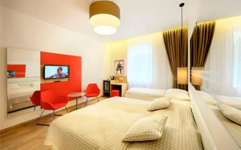 Standard Triple room