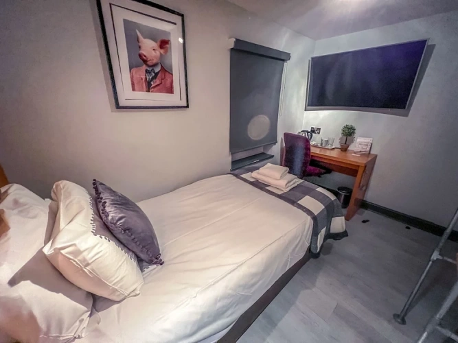 Comfort room