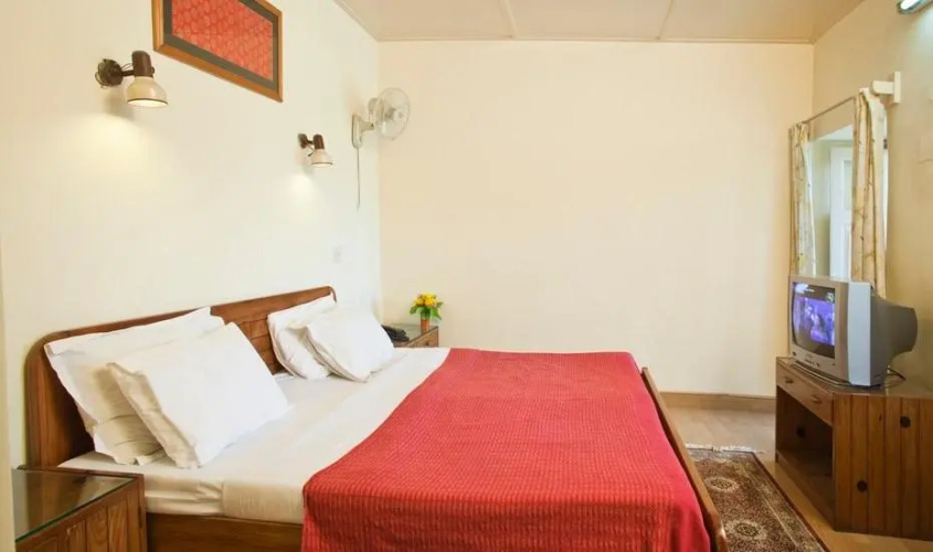 Hotel Padmini Nivas