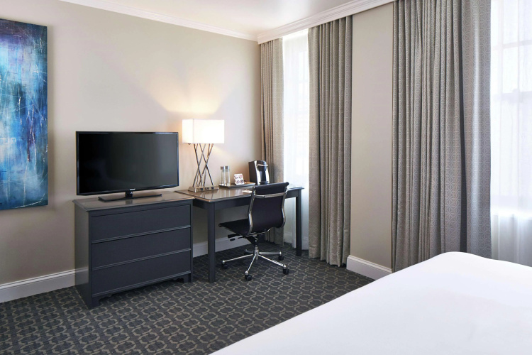 Redmont Hotel Birmingham, Curio Collection by Hilton photo 10