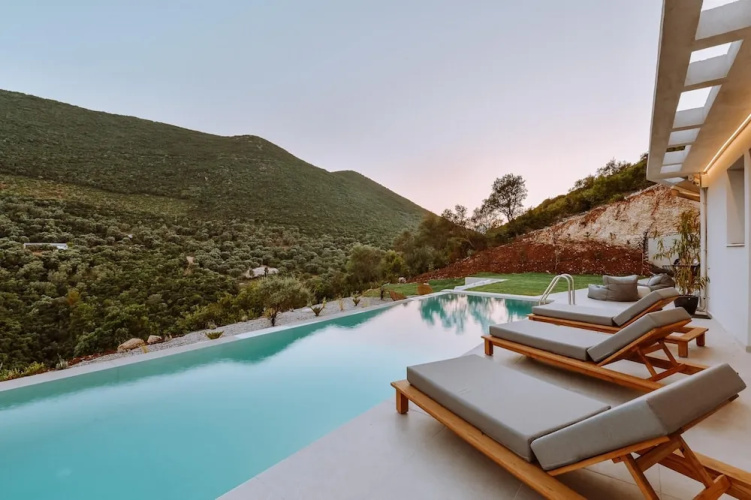 Theros Villas With Private Pool