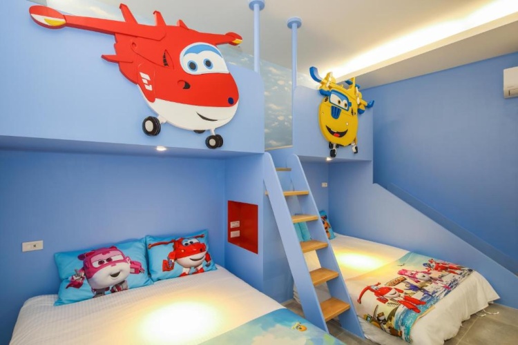 Standard Family room