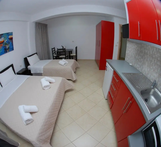 Atlantis Hotel & Apartments