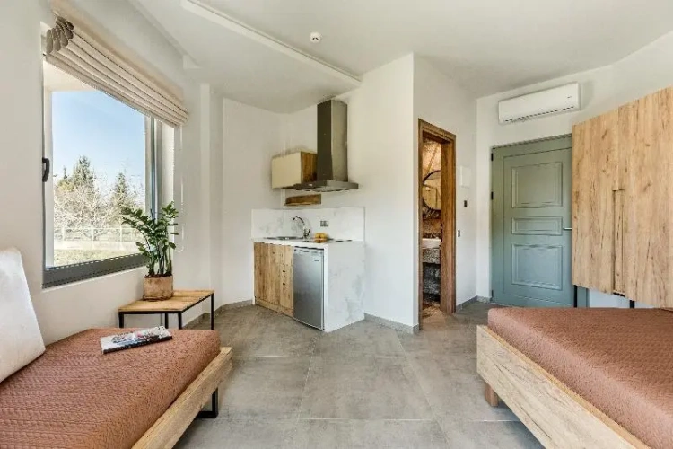 Standard Twin room with balcony