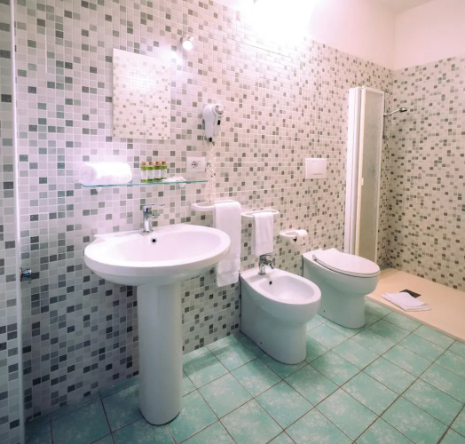 Hotel with swimming pool in Arbus