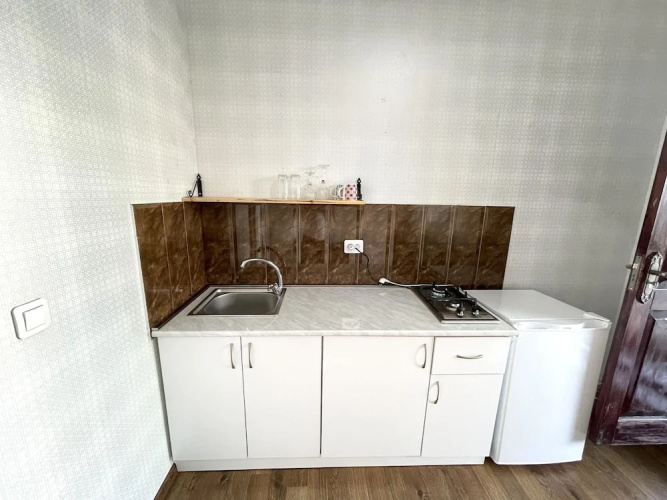 Grayhouse Elia Apartment