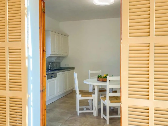 5 Bedrooms Villa