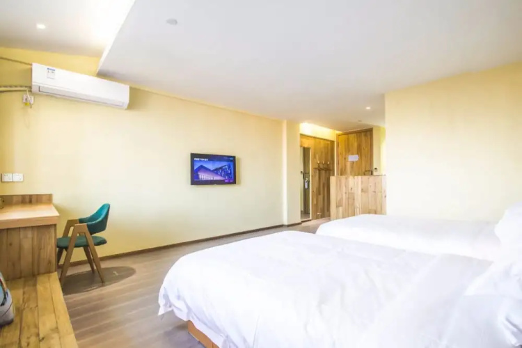 Qingteng Sushe Art Hotel