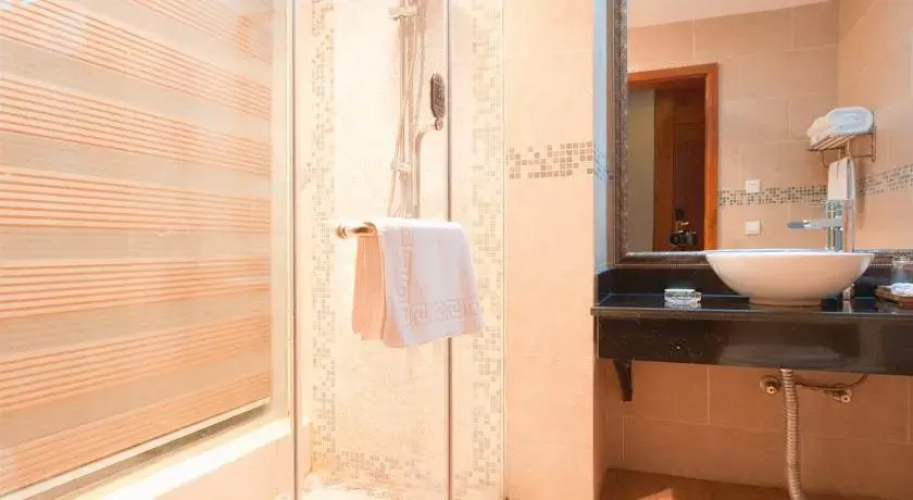 Lijiang Golden Time Inn
