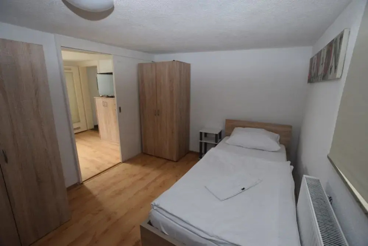 AB Apartment 27