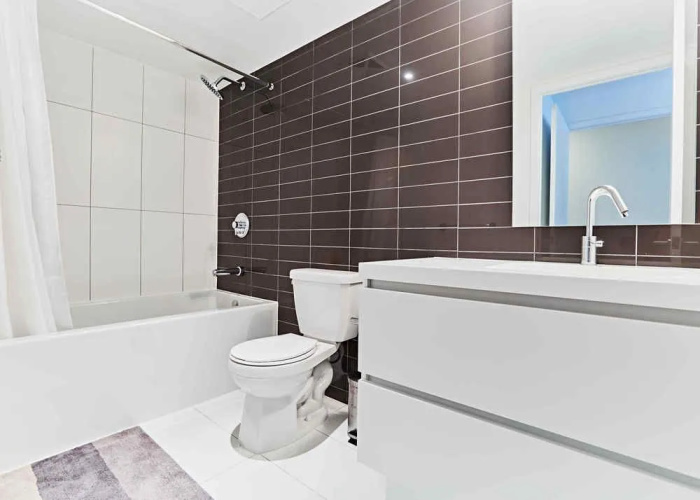 2 Storey Downtown Townhouse