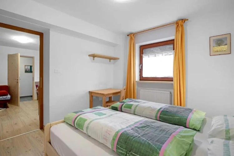 2 Bedrooms Apartment
