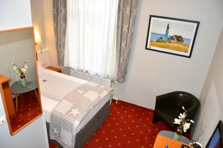 Standard Single room with balcony