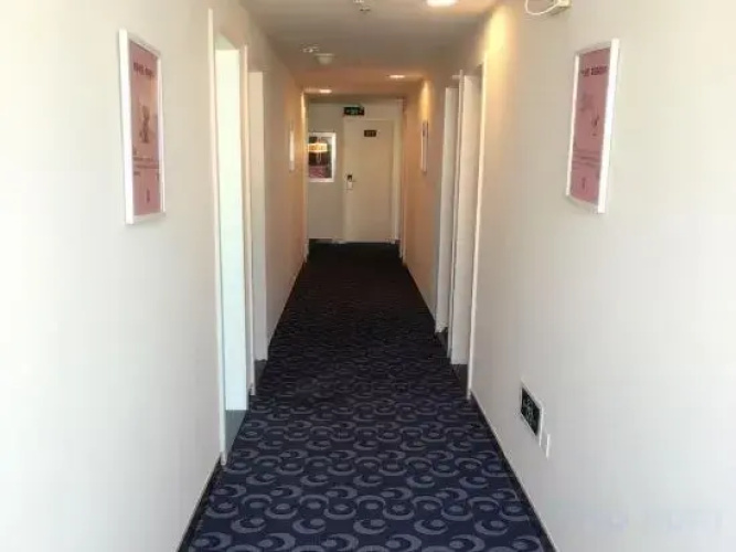 7-Day Chain Hotel (Haikou Jinniuling Park Branch)