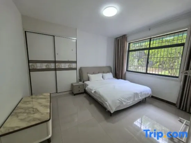 2 Bedrooms Standard room with courtyard view