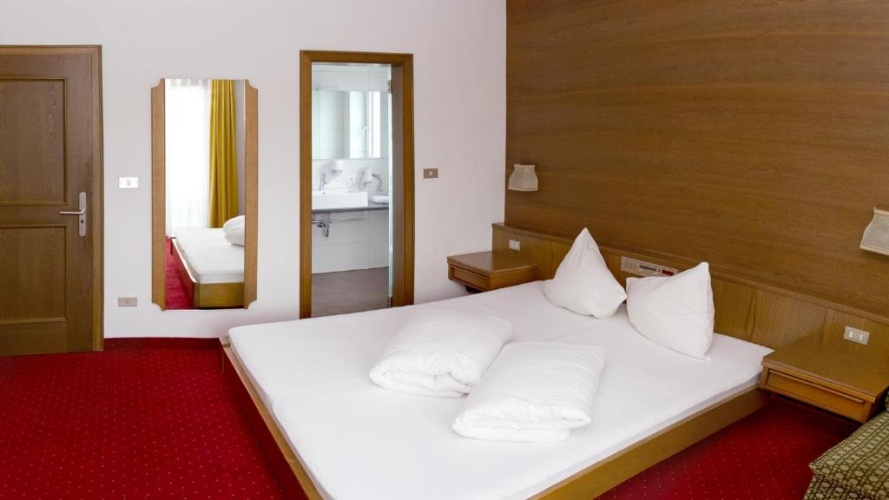 Standard Double room with balcony