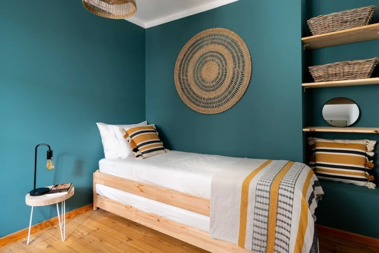 2 Bedrooms Quadruple Cottage
