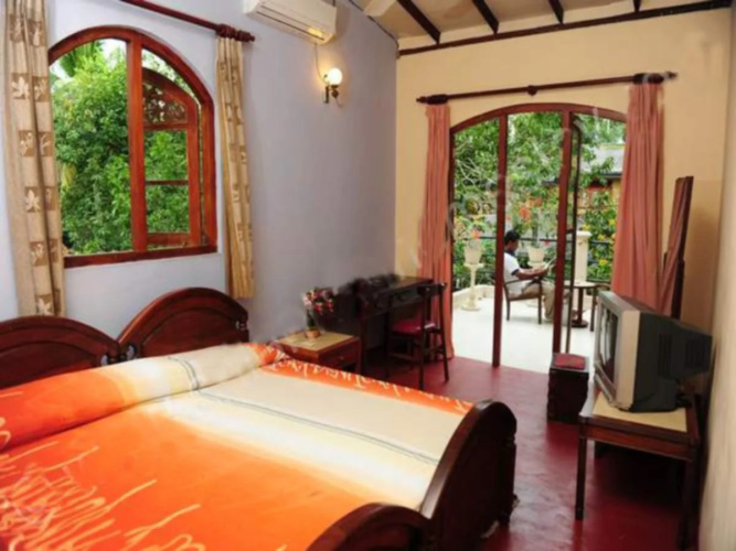 Holiday Nest Bed and Breakfast