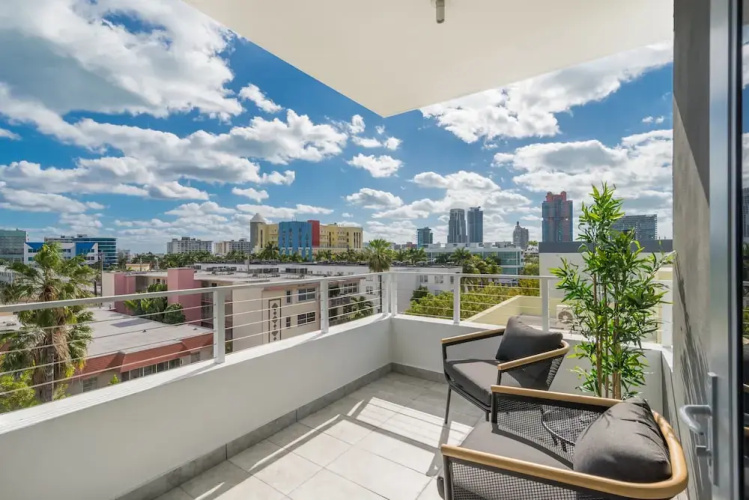 VHC Luxury Apartments 538 Apt #401
