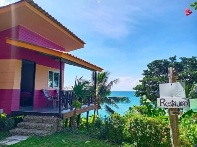 Double Bungalow with sea view