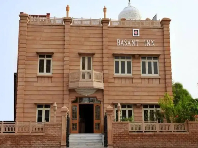 Basant Inn