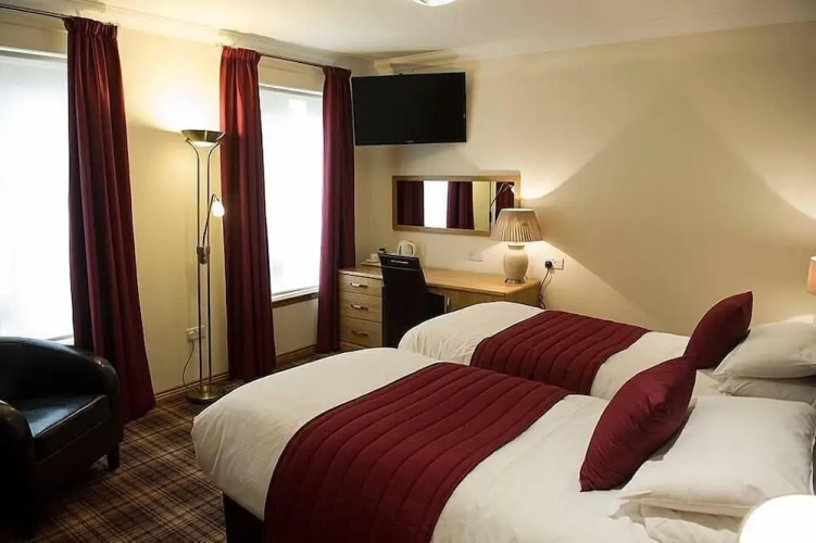 Somerton House Hotel