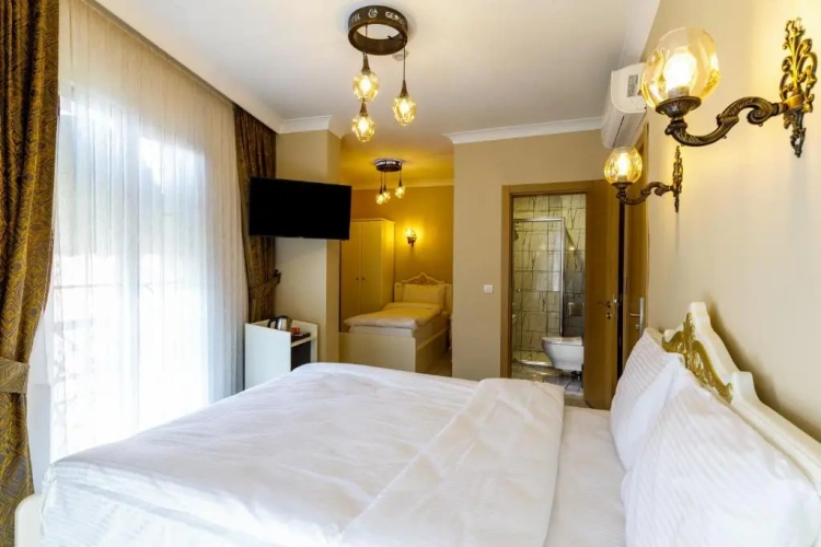 Triple room