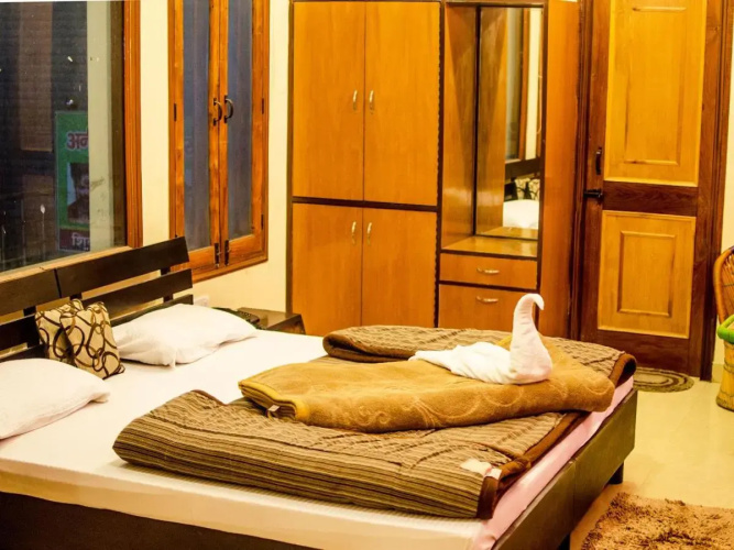 Shivalik River Retreat