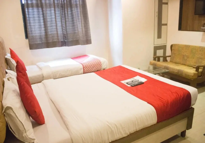 OYO 7154 Hotel Highland Residency