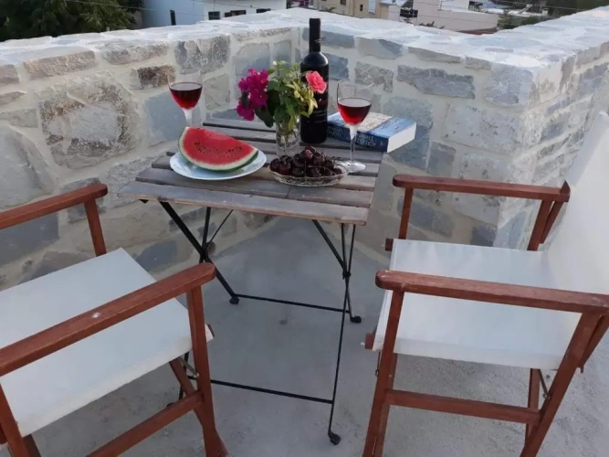 1 Bedroom Apartment with sea view
