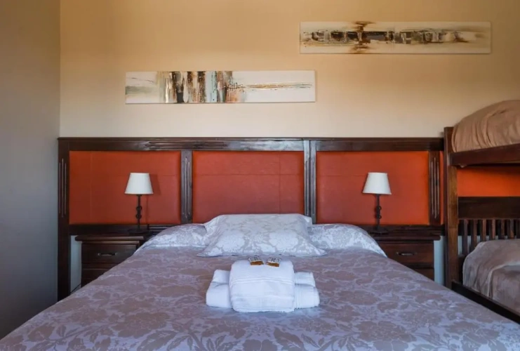 Standard Twin room with balcony