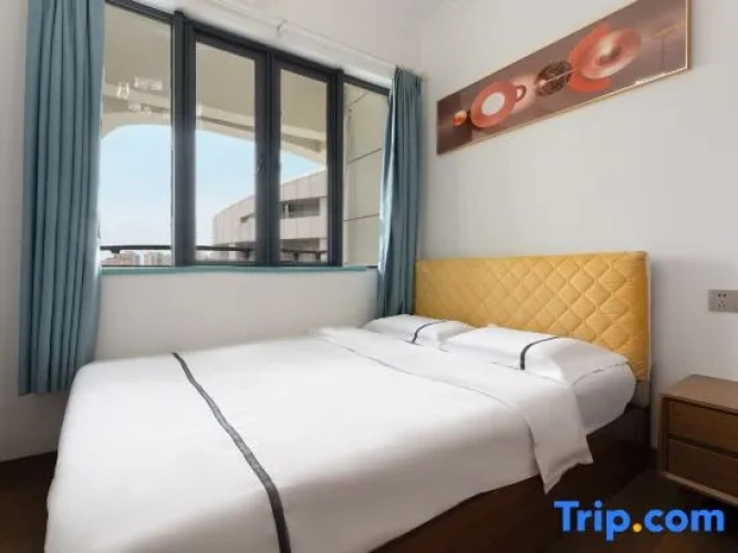 2 Bedrooms Deluxe Family Suite with garden view