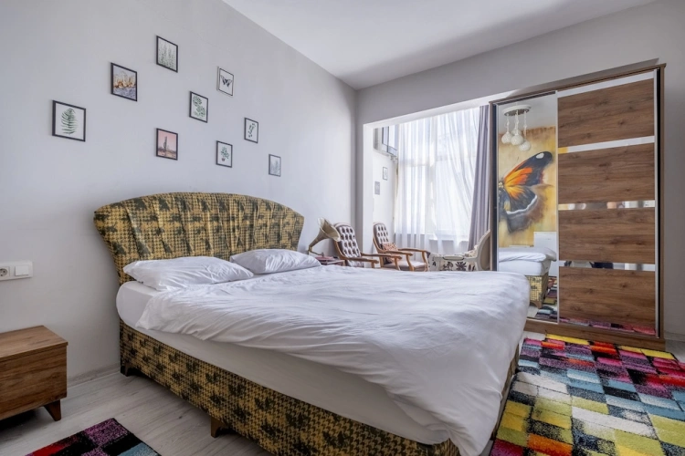 Comfort room
