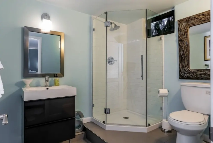 4 Bedrooms Luxury Villa