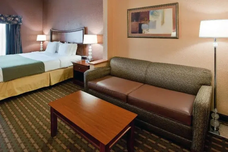 1 Bedroom Double Suite