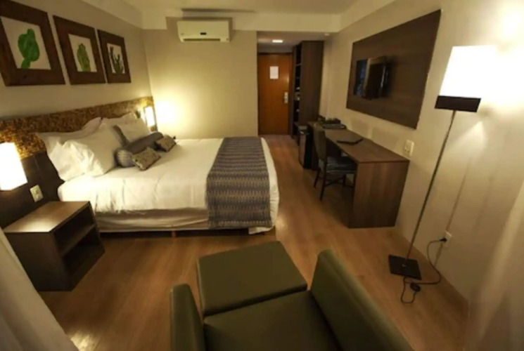 Celi Hotel Aracaju Over view