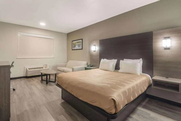 Quality Inn & Suites  Fort Worth - Fossil Creek