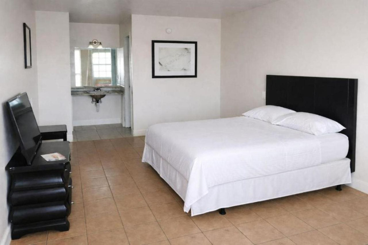 Siesta Motor Inn Kissimmee Near Disney World - Kissimmee, FL