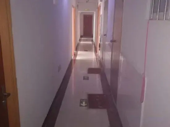 Pinghu fang yi hotel