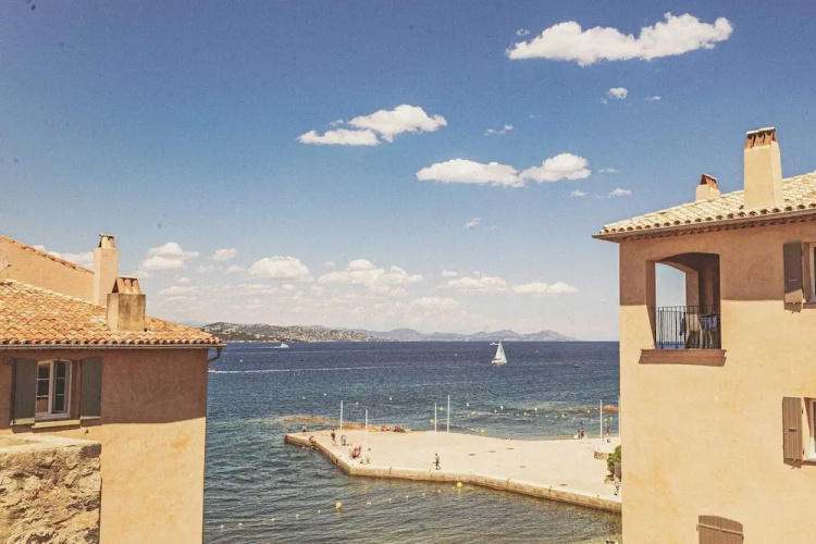 A/C Apt 1br/4p - 2min to La Ponche Beach/st-tropez
