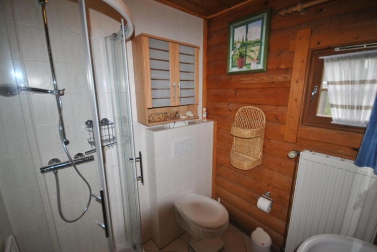 3 Bedrooms Cottage