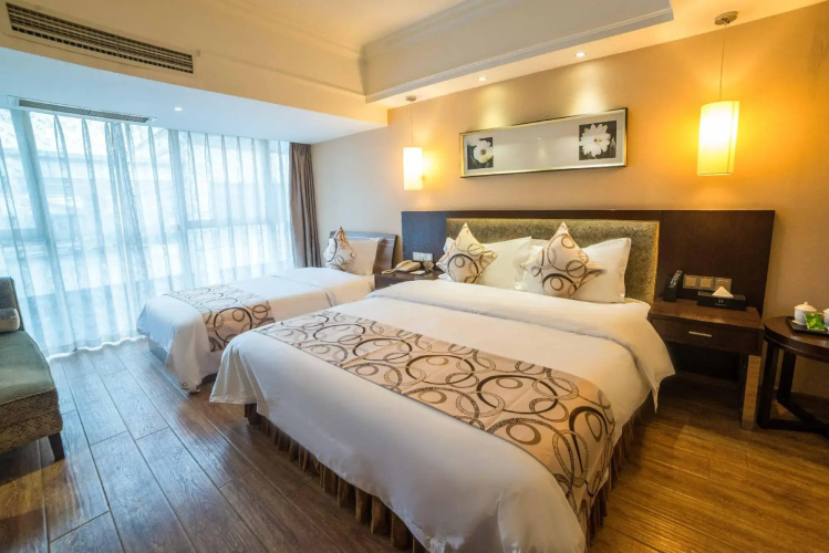 jincheng Hotel