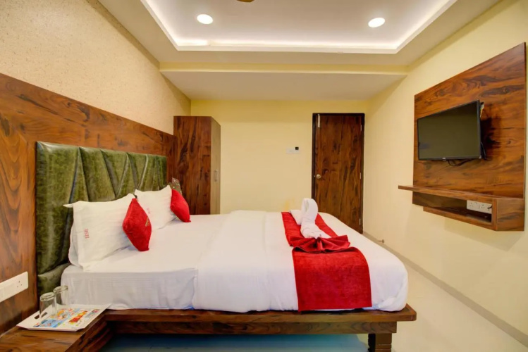 Hotel Samaira Residency