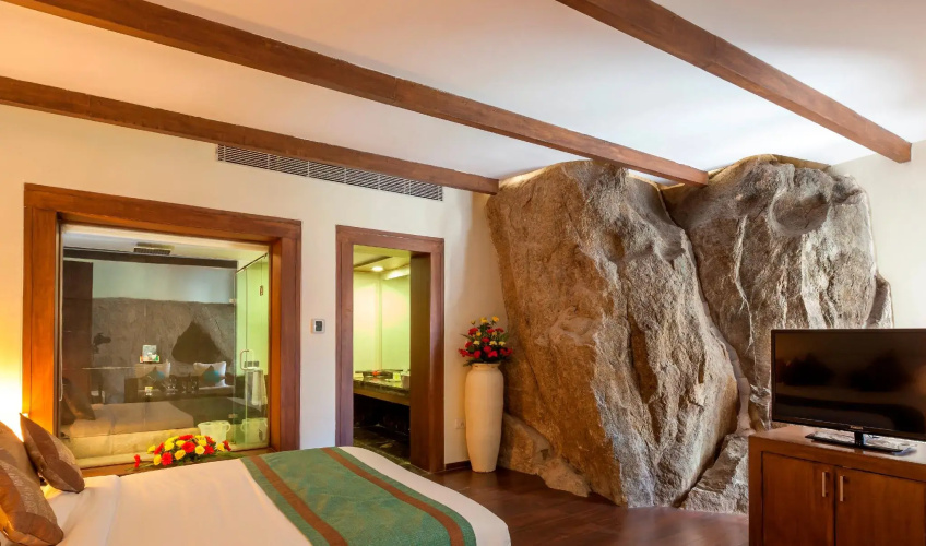 Hotel Hilltone