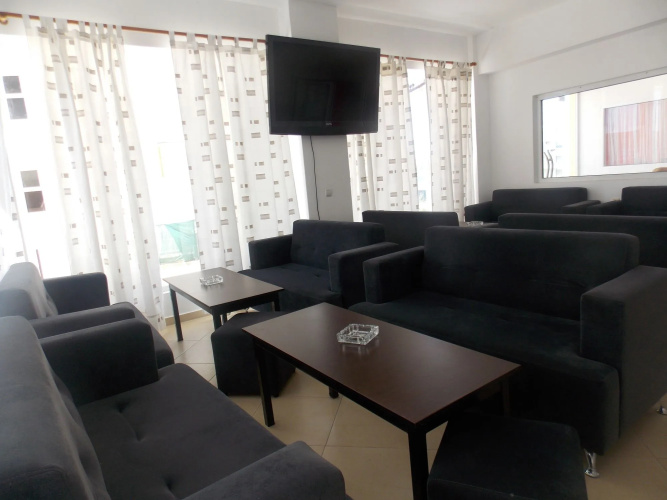 Damian Saranda Hotel