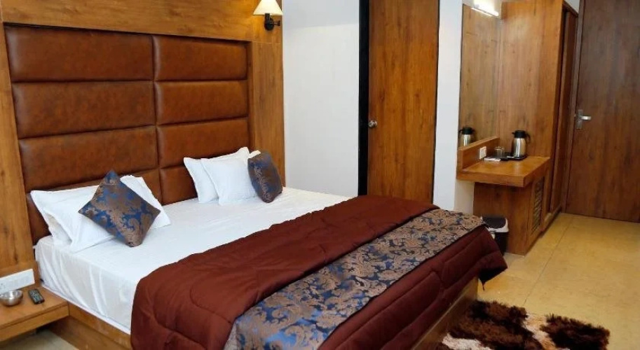 Hotel Bhabha