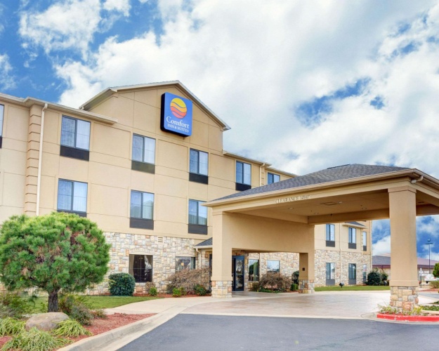 1 Bedroom Suite