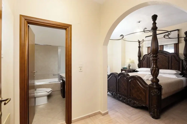 3 Bedrooms Villa